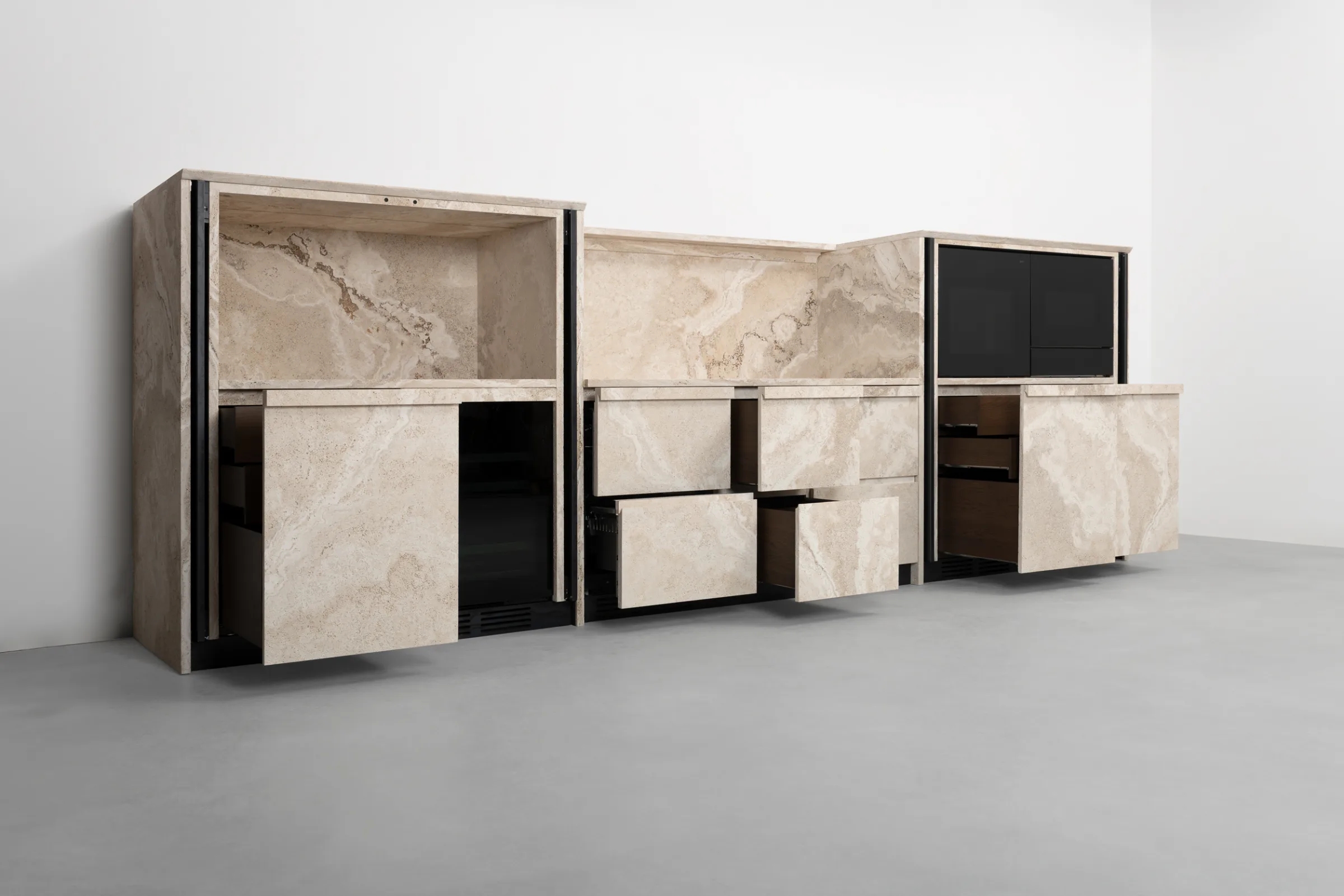 Fidia — Rapolano travertine, view 3